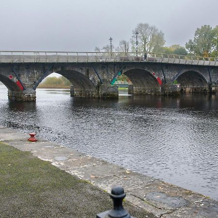 Waterfront Self Catering Houses Carrick on Shannon Eksteriør bilde