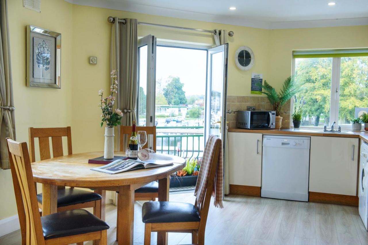 Waterfront Self Catering Houses Carrick on Shannon Eksteriør bilde