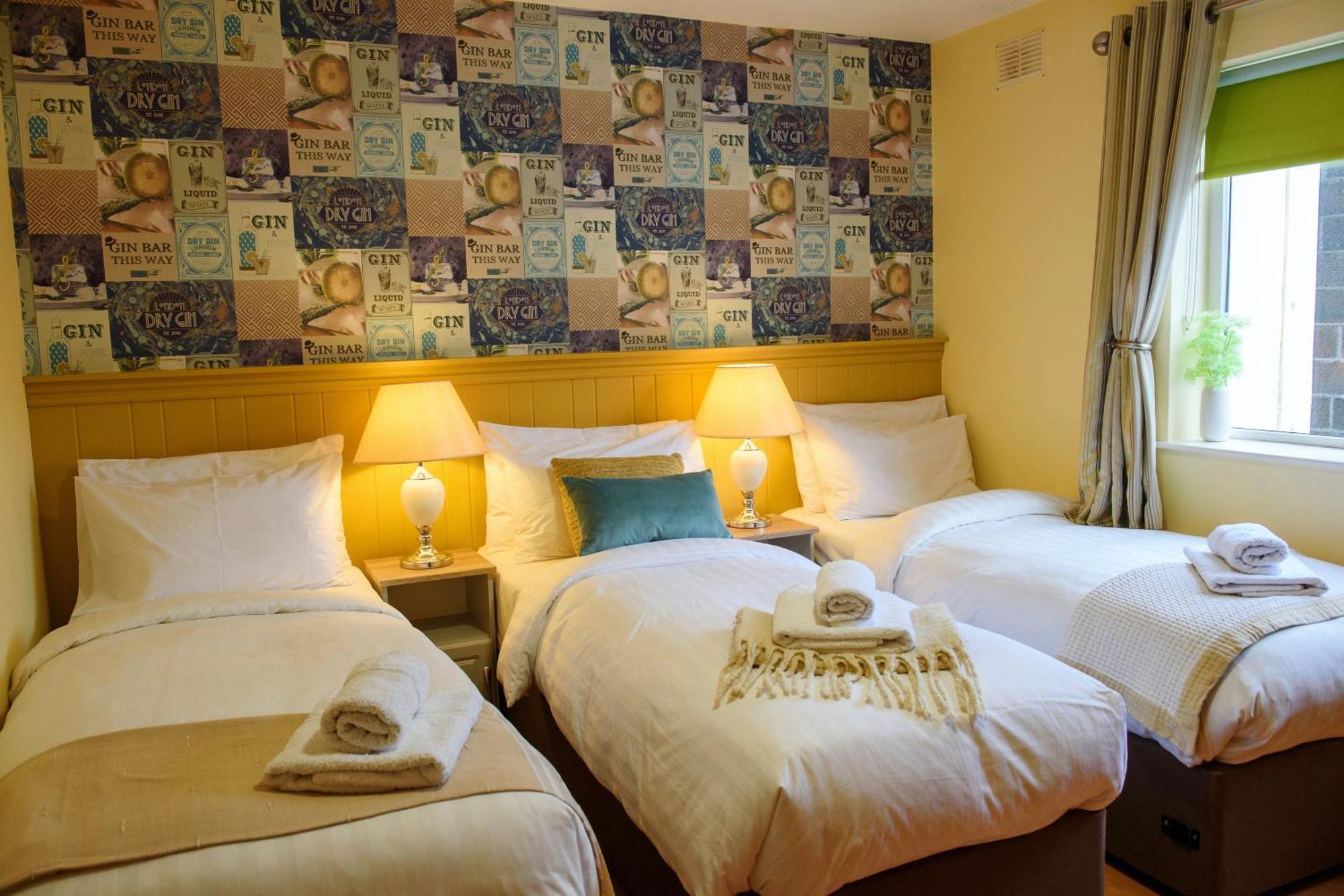 Waterfront Self Catering Houses Carrick on Shannon Eksteriør bilde
