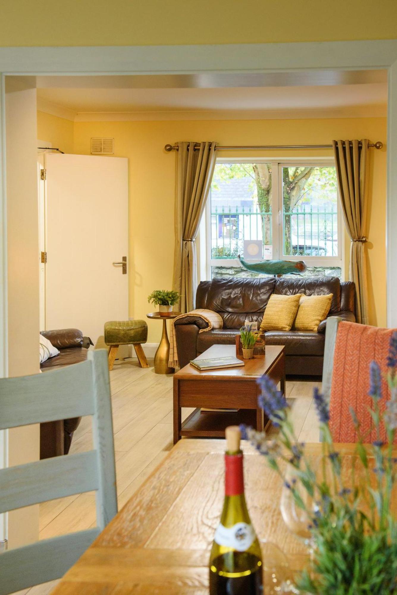 Waterfront Self Catering Houses Carrick on Shannon Eksteriør bilde