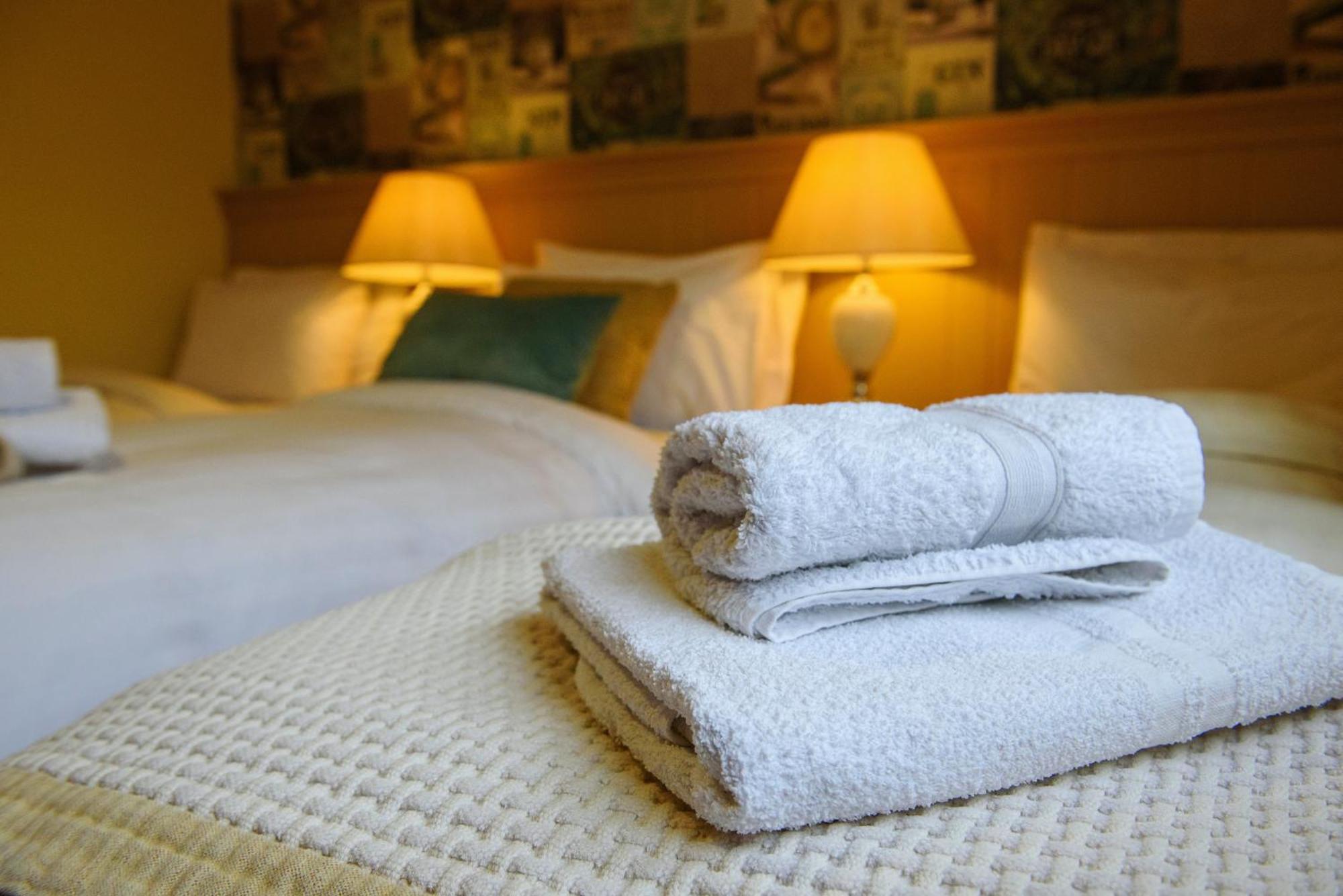 Waterfront Self Catering Houses Carrick on Shannon Eksteriør bilde