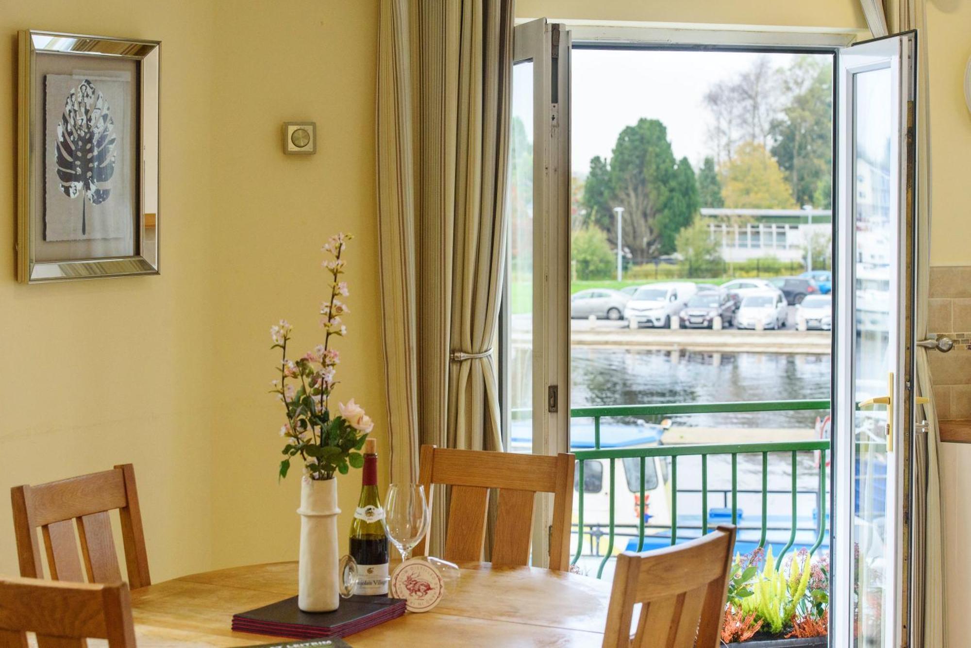 Waterfront Self Catering Houses Carrick on Shannon Eksteriør bilde